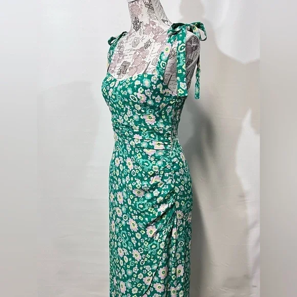 WAYF Malibu faux wrap Kelly green floral midi dress size S WAYF Malibu faux wrap Kelly green floral midi dress size S
